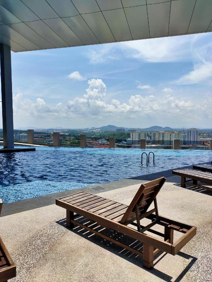 Imperio Private Bathtub Town - Near Jonker Street *