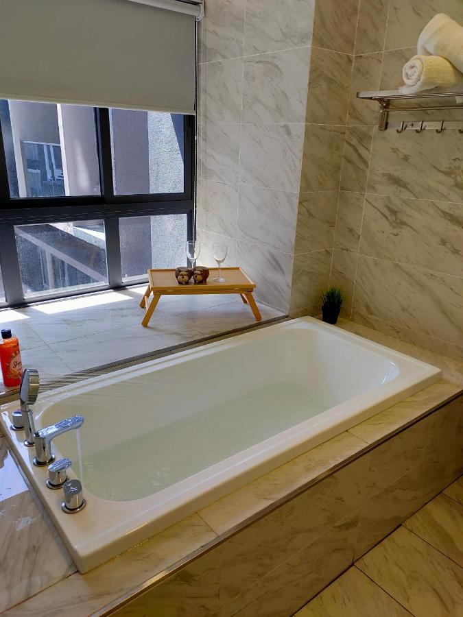 Apartment Imperio Private Bathtub Town - Near Jonker Street *